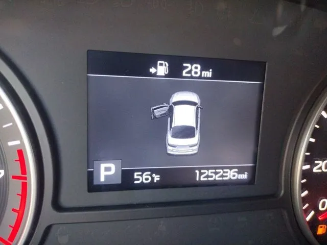 2020 Kia Optima LX - Photo 18