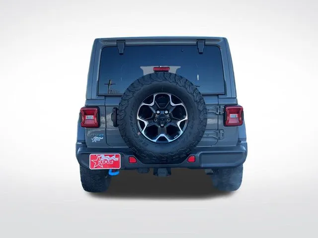 Jeep Wrangler photo 5