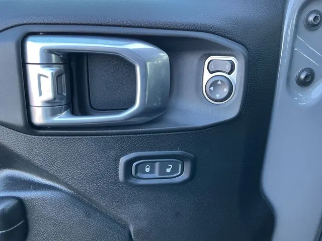 2021 Jeep Wrangler Unlimited Rubicon 4XE - Photo 37
