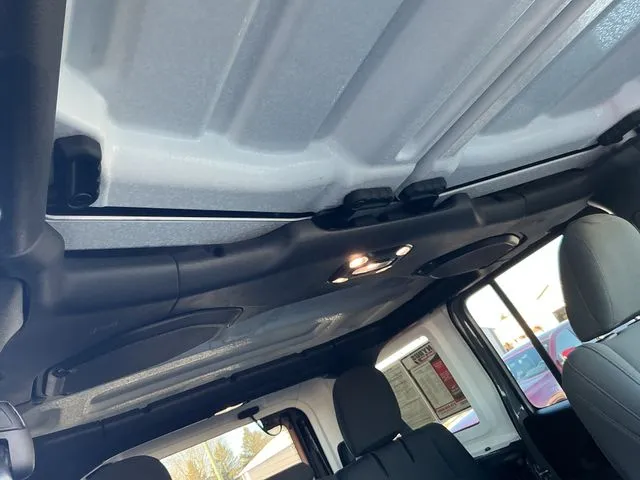 Jeep Wrangler photo 47