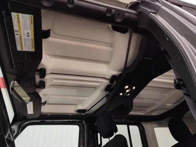 2021 Jeep Wrangler Unlimited Rubicon 4XE - Photo 32