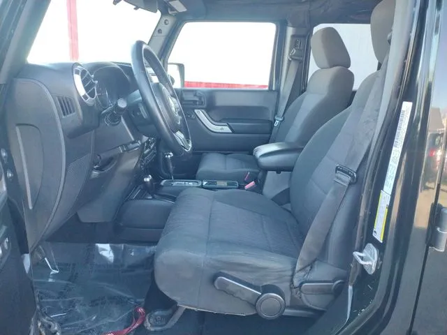 2012 Jeep Wrangler Unlimited Sahara - Photo 22