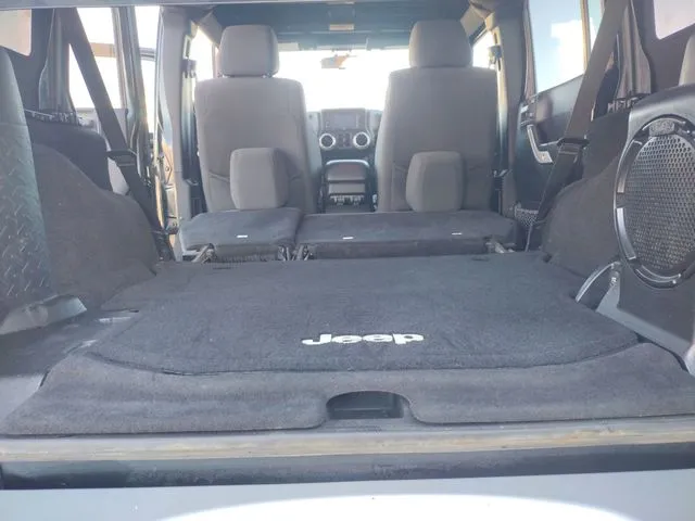 2012 Jeep Wrangler Unlimited Sahara - Photo 40