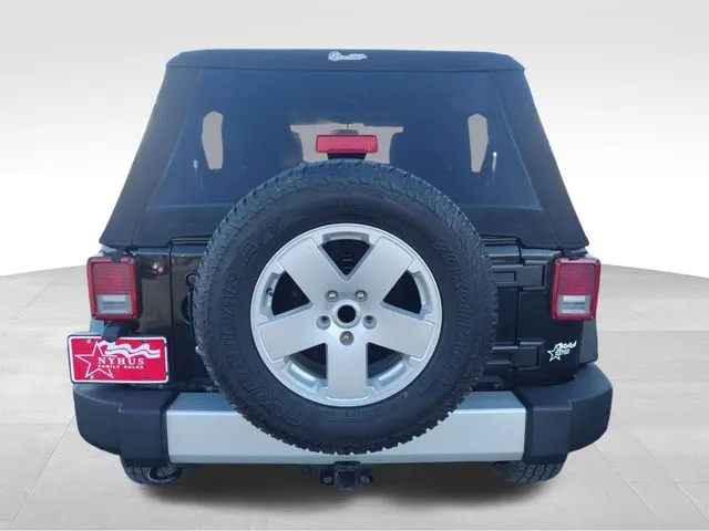 2012 Jeep Wrangler Unlimited Sahara - Photo 6