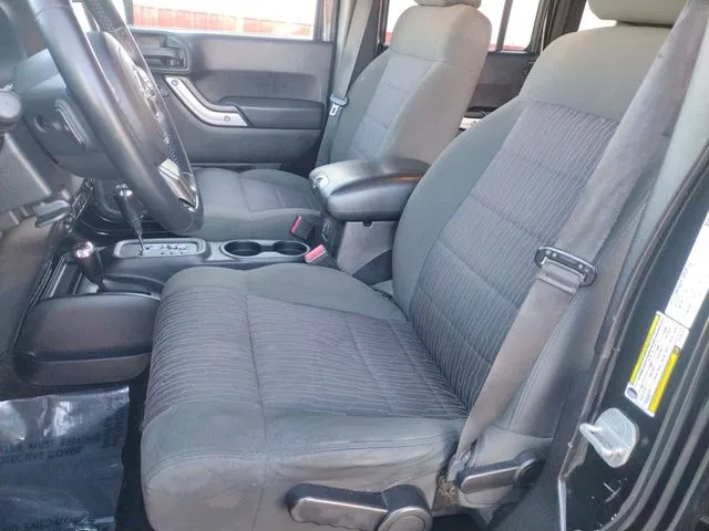 2012 Jeep Wrangler Unlimited Sahara - Photo 34