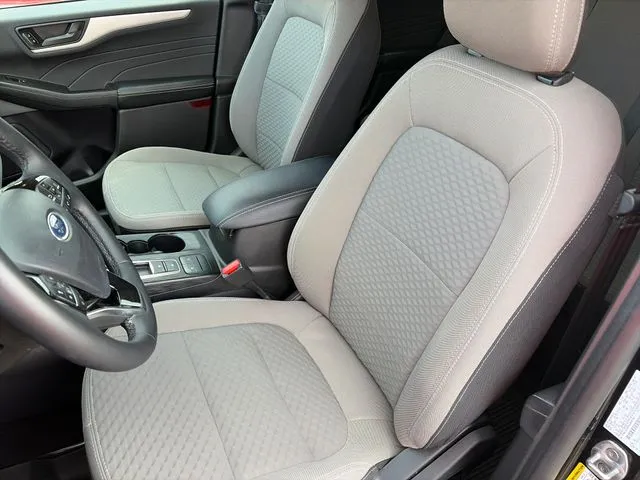Ford Escape photo 36