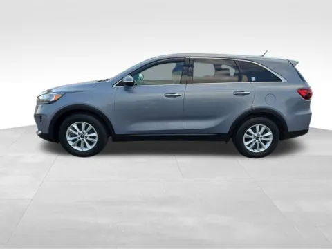 Photos of 2020 Kia Sorento L for sale in Perham, MN at Nyhus Family Sales