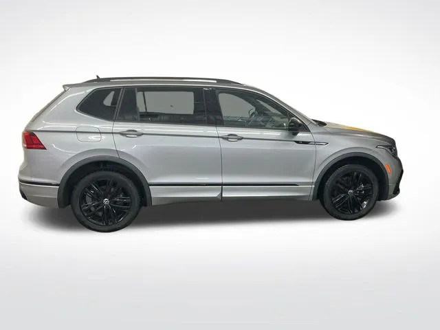 2022 Volkswagen Tiguan SE R-LINE BLACK - Photo 8