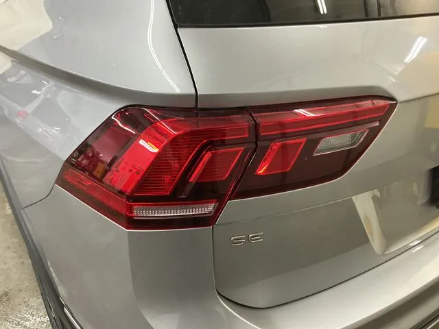 2022 Volkswagen Tiguan SE R-LINE BLACK - Photo 20