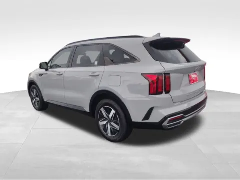 More photos of 2022 Kia Sorento EX at Nyhus Family Sales, MN