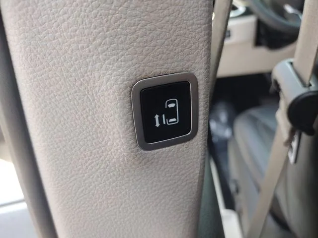 2024 Chrysler Pacifica Touring L - Photo 69