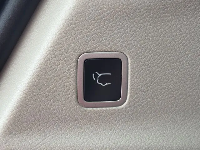2024 Chrysler Pacifica Touring L - Photo 46