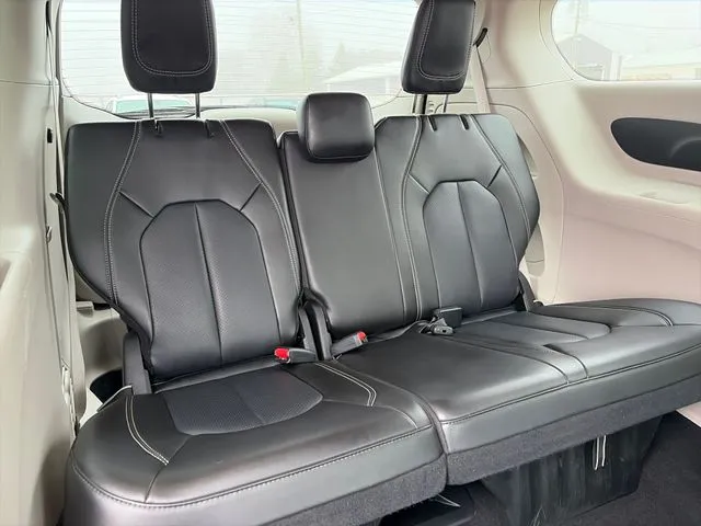 2024 Chrysler Pacifica Touring L - Photo 43