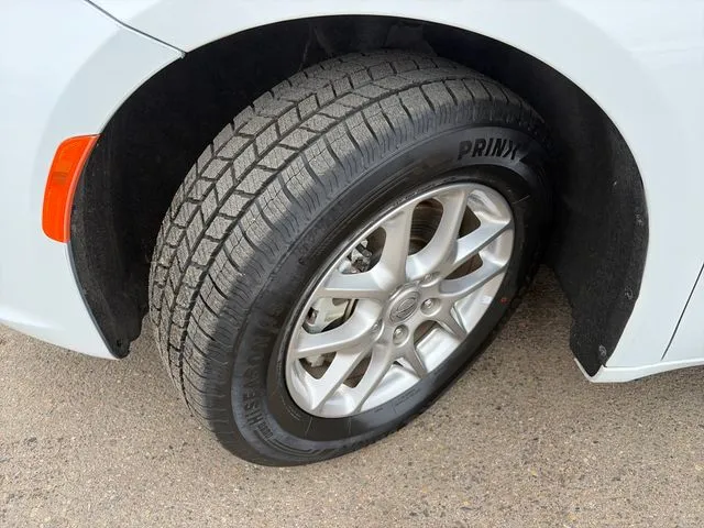 2024 Chrysler Pacifica Touring L - Photo 17