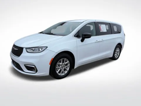 White 2024 Chrysler Pacifica Touring L for sale in Perham, MN