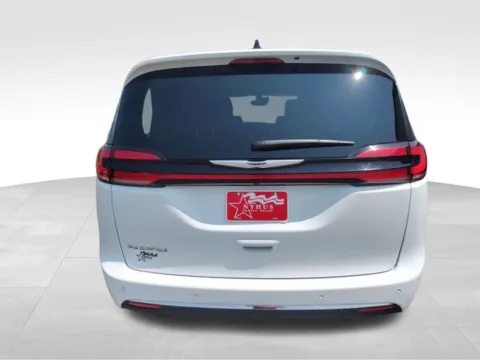 More photos of 2024 Chrysler Pacifica Touring L at Nyhus Family Sales, MN