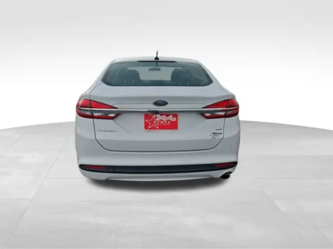 More photos of 2018 Ford Fusion SE at Nyhus Family Sales, MN