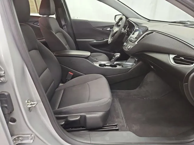 2022 Chevrolet Malibu 1LT - Photo 22