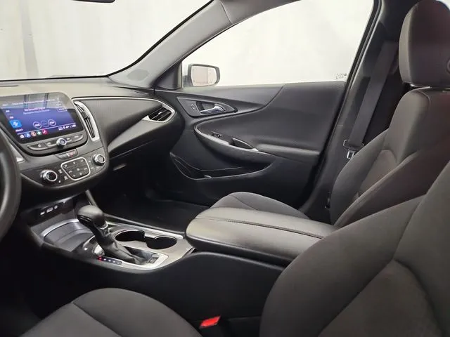 2022 Chevrolet Malibu 1LT - Photo 31