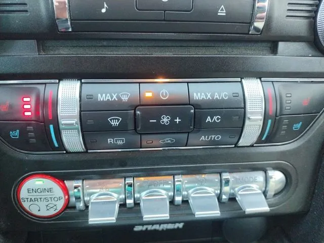 2016 Ford Mustang EcoBoost Premium - Photo 26