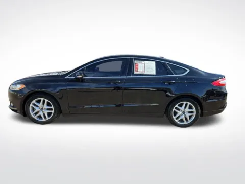 More photos of 2016 Ford Fusion SE at Nyhus Family Sales, MN