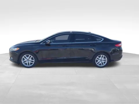 Photos of 2016 Ford Fusion SE for sale in Perham, MN at Nyhus Family Sales