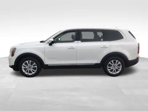 Photos of 2020 Kia Telluride LX for sale in Perham, MN at Nyhus Family Sales