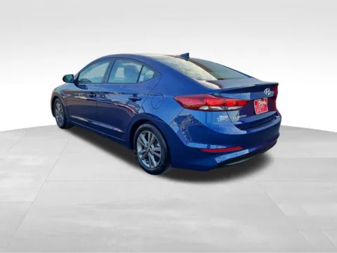 More photos of 2018 Hyundai Elantra SEL at Nyhus Family Sales, MN