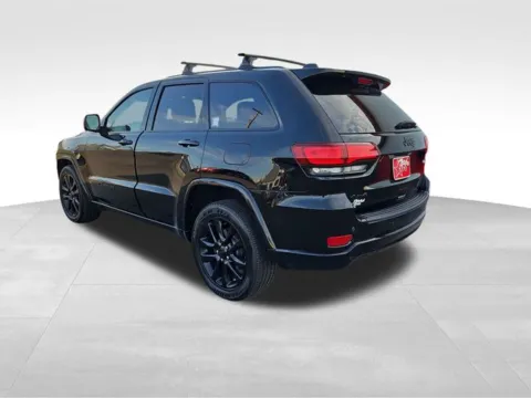 More photos of 2018 Jeep Grand Cherokee Altitude at Nyhus Family Sales, MN