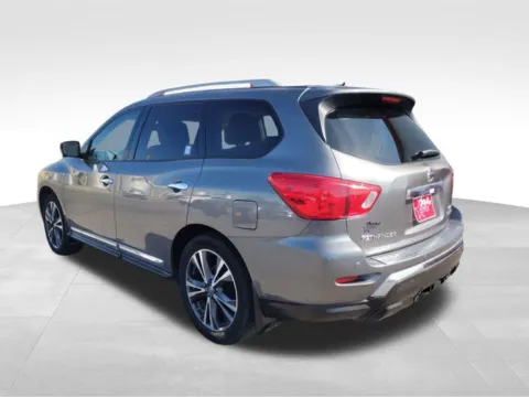 More photos of 2017 Nissan Pathfinder Platinum at Nyhus Family Sales, MN