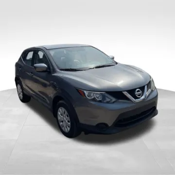 More photos of 2017 Nissan Rogue Sport S at Nyhus Family Sales, MN