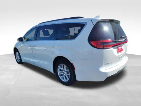 More photos of 2022 Chrysler Pacifica Touring L at Nyhus Family Sales, MN