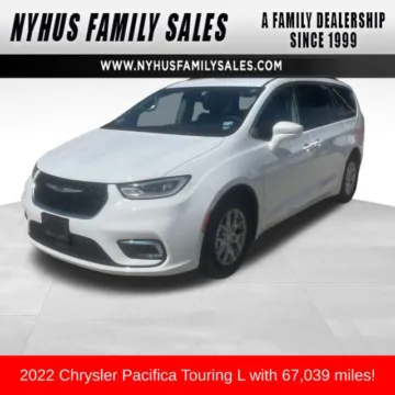 White 2022 Chrysler Pacifica Touring L for sale in Perham, MN