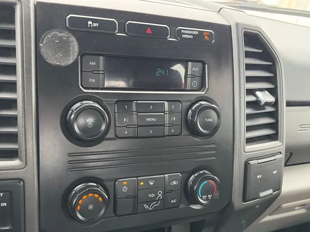 Ford F350SD photo 46