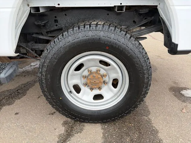 Ford F350SD photo 14