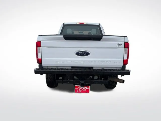 Ford F350SD photo 5