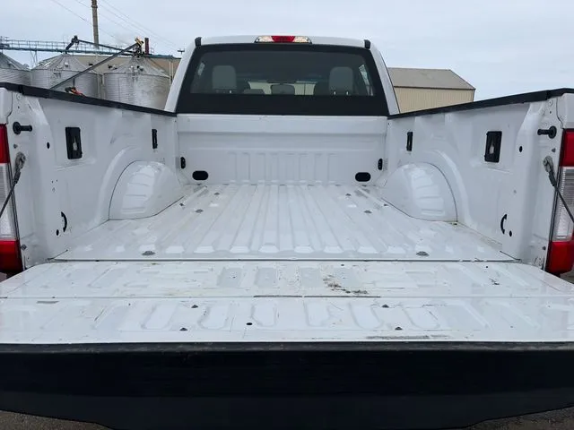Ford F350SD photo 40
