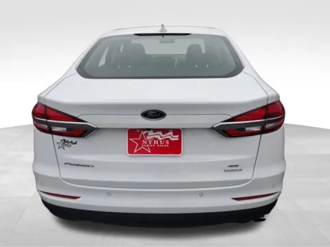 More photos of 2020 Ford Fusion SE at Nyhus Family Sales, MN