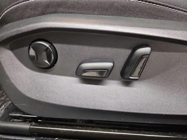 Volkswagen Taos photo 26