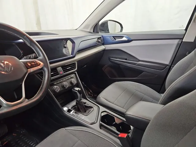 Volkswagen Taos photo 32