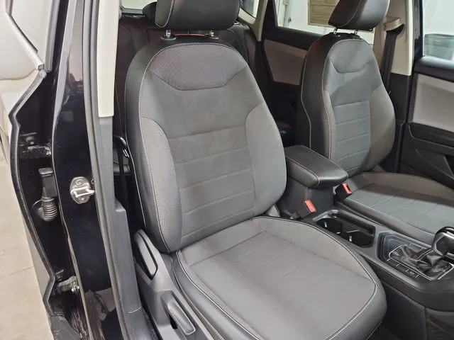Volkswagen Taos photo 37