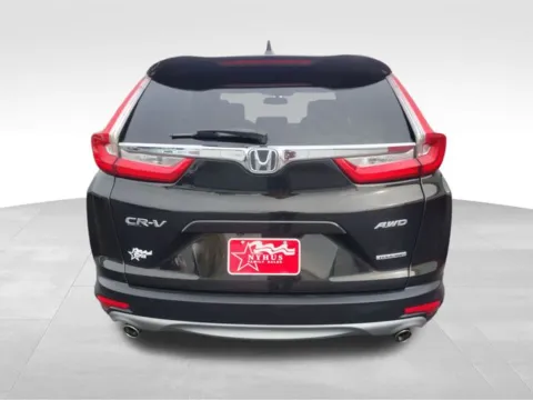 More photos of 2017 Honda CR-V Touring at Nyhus Family Sales, MN