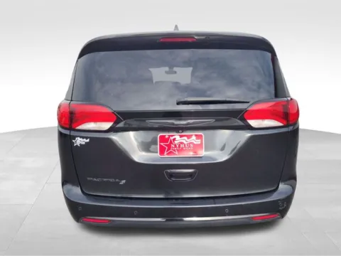 More photos of 2018 Chrysler Pacifica Touring Plus at Nyhus Family Sales, MN