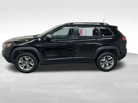 More photos of 2019 Jeep Cherokee Trailhawk at Nyhus Family Sales, MN