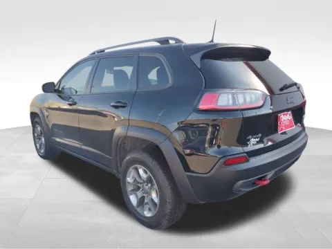 More photos of 2019 Jeep Cherokee Trailhawk at Nyhus Family Sales, MN