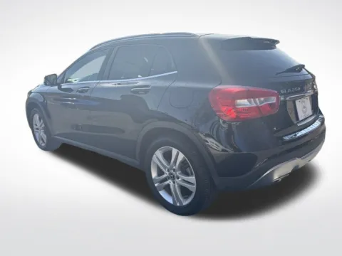 More photos of 2019 Mercedes-Benz GLA 250 at Pinnacle Motor Company LKN, NC