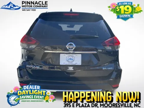 More photos of 2019 Nissan Rogue SL at Pinnacle Motor Company LKN, NC
