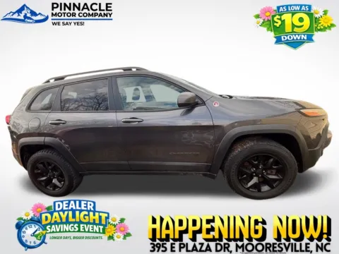 Photos of 2016 Jeep Cherokee Trailhawk for sale in Mooresville, NC at Pinnacle Motor Company LKN