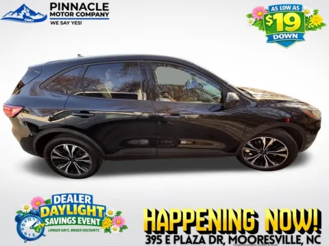 Photos of 2022 Ford Escape SE for sale in Mooresville, NC at Pinnacle Motor Company LKN