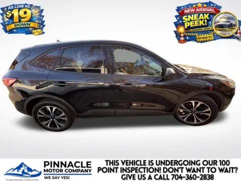 Photos of 2022 Ford Escape SE for sale in Mooresville, NC at Pinnacle Motor Company LKN